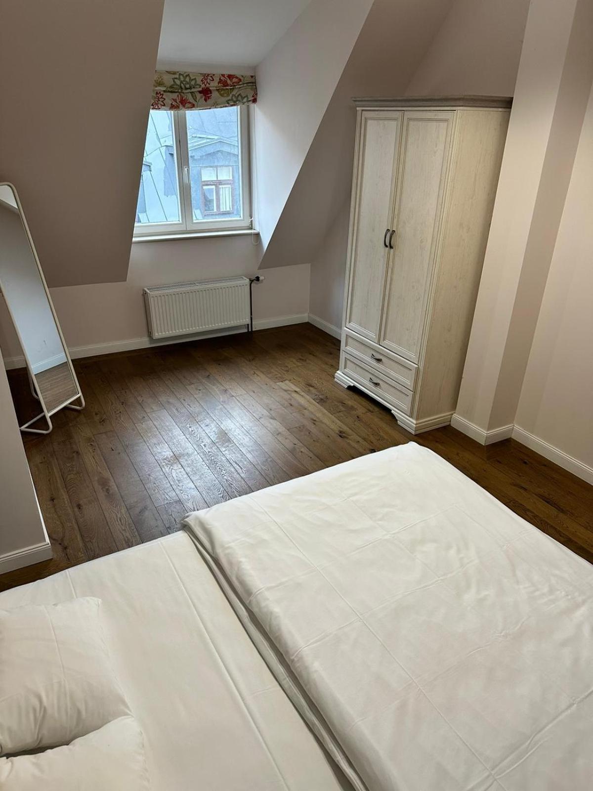 Stabu Seta Aparthotel 3*