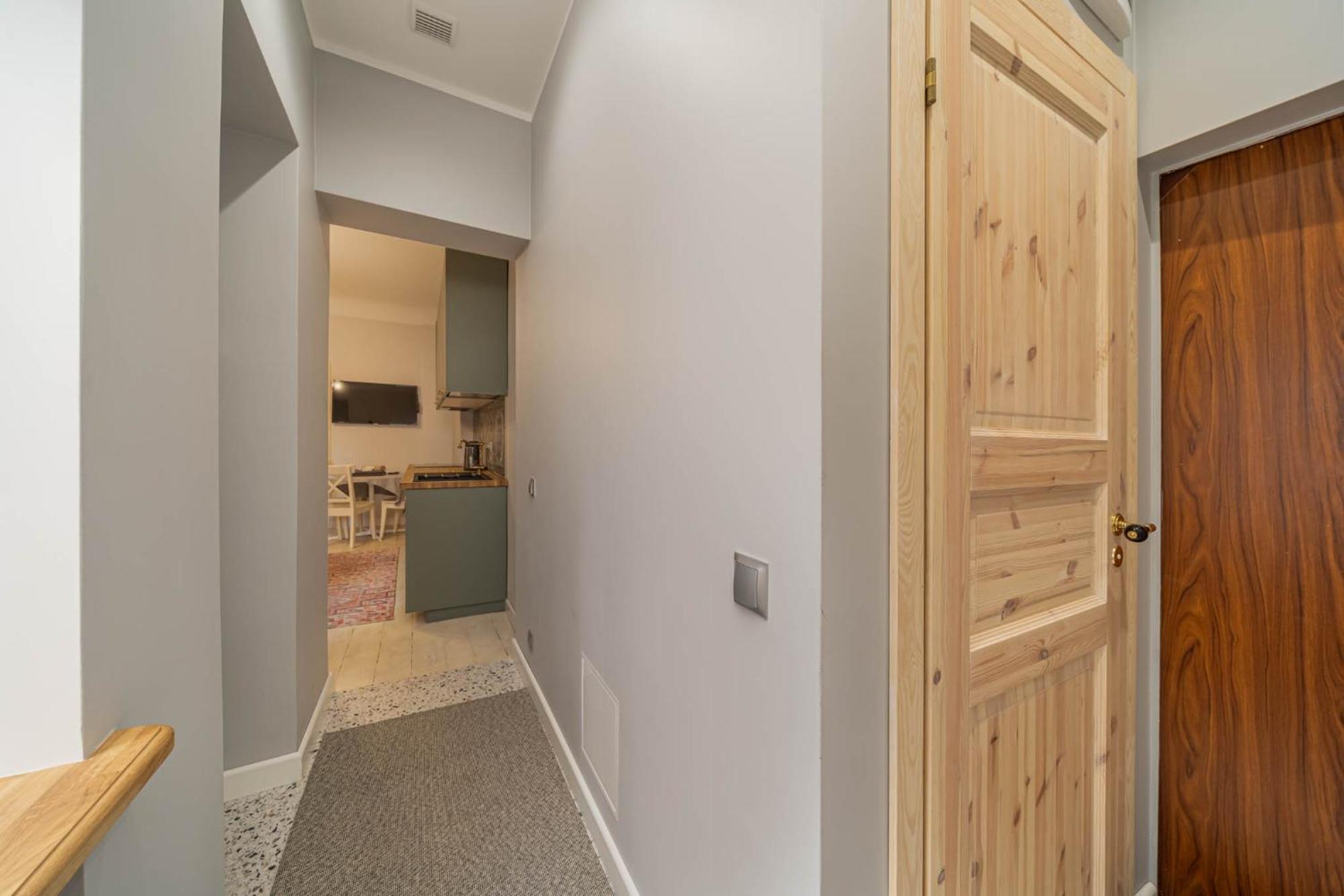 White Lux Next To The Old Town With Free Parking And High Speed Internet *