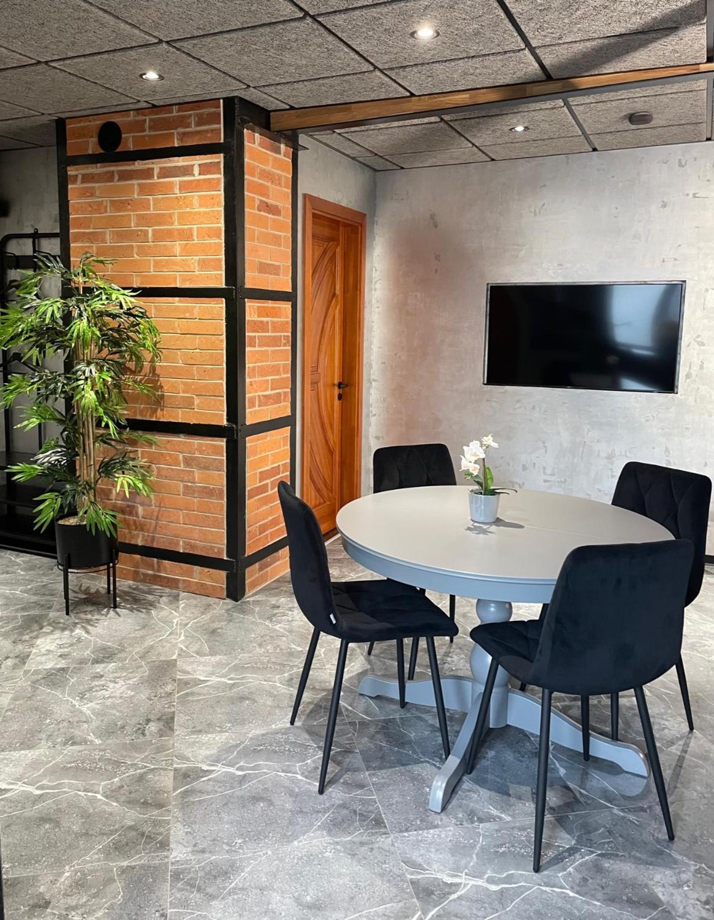 Brivibas - Stones, Free Privat Parking, Free Wifi, Self Check-in Căn hộ Riga