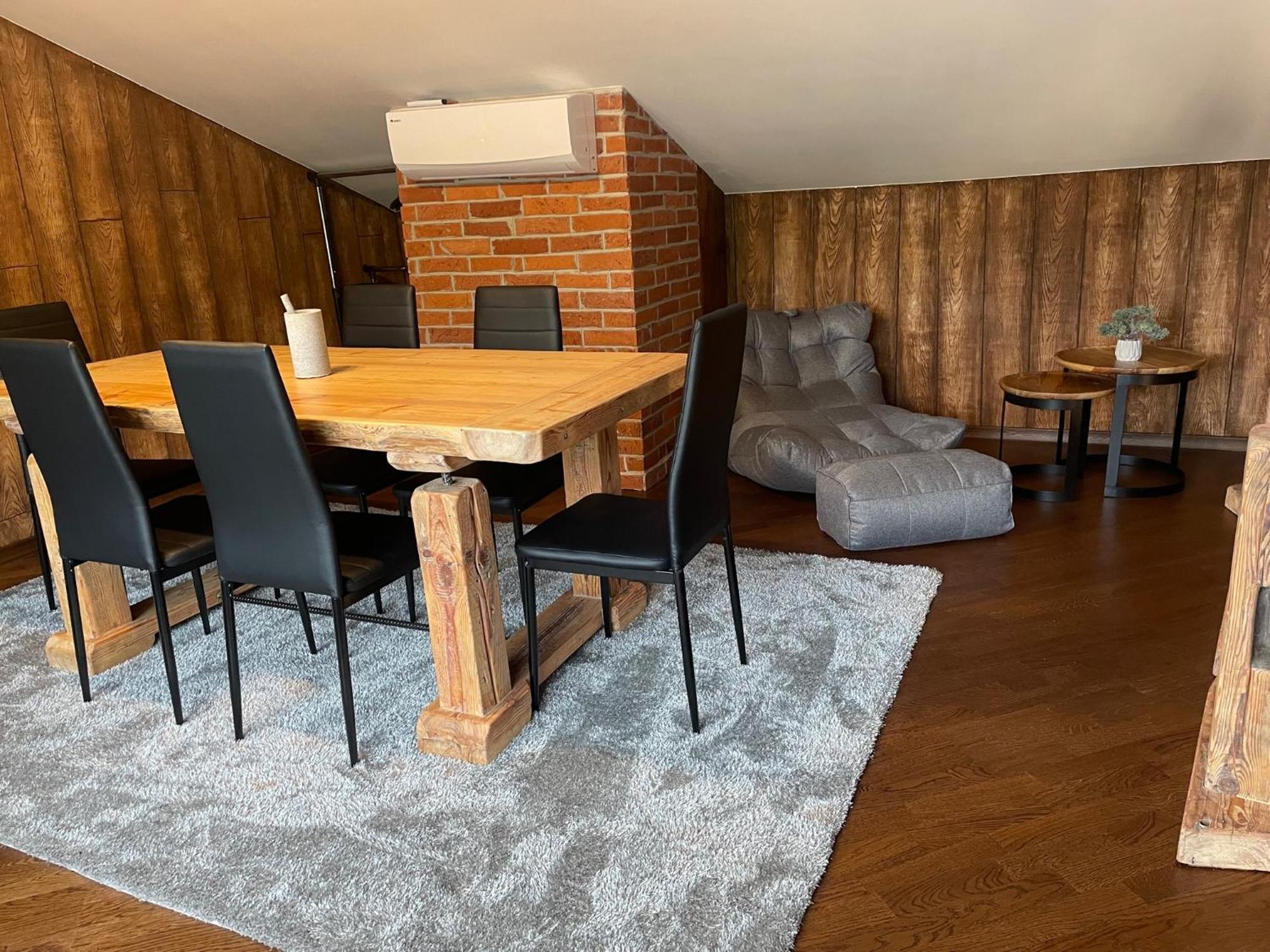 Brivibas - Stones, Free Privat Parking, Free Wifi, Self Check-in Riga