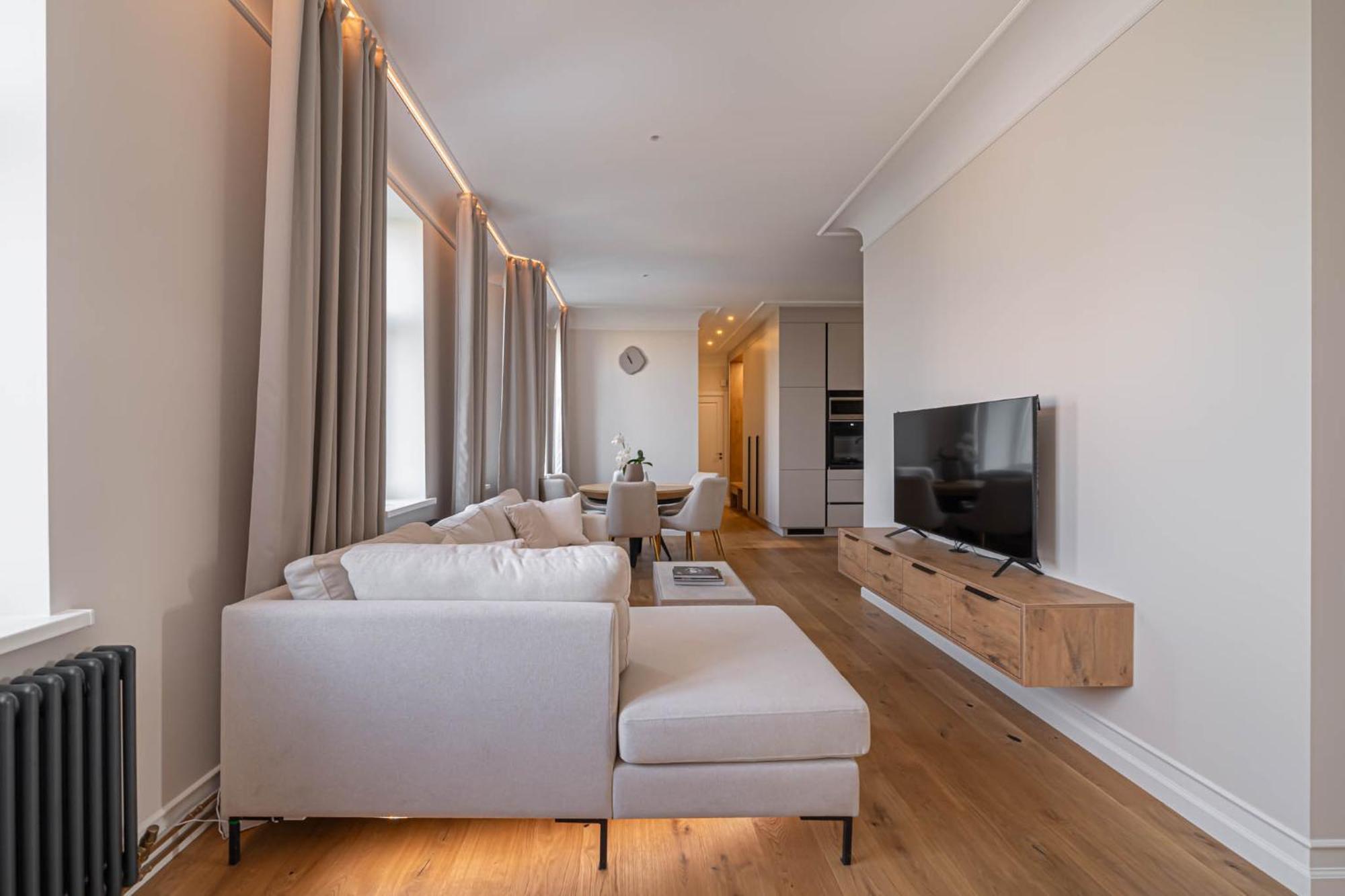 Quiet Minimalist By Innorental