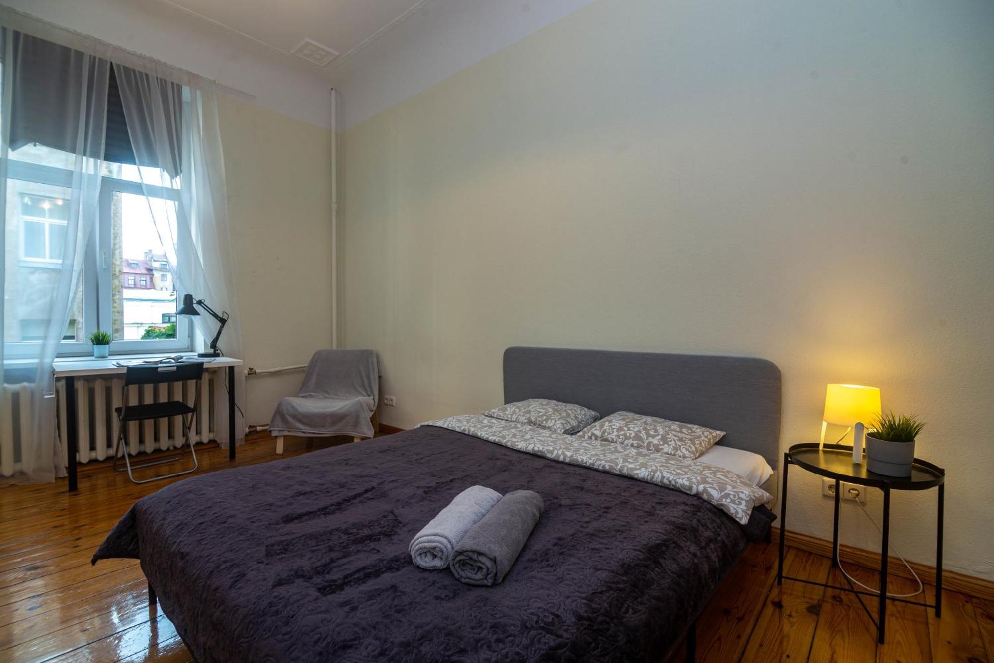 Spacious 4-bedroom *