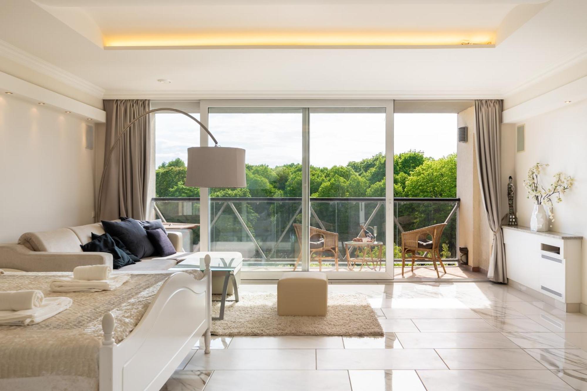 #1 Luxury Jacuzzi Penthouse In Quiet Centre Butas *