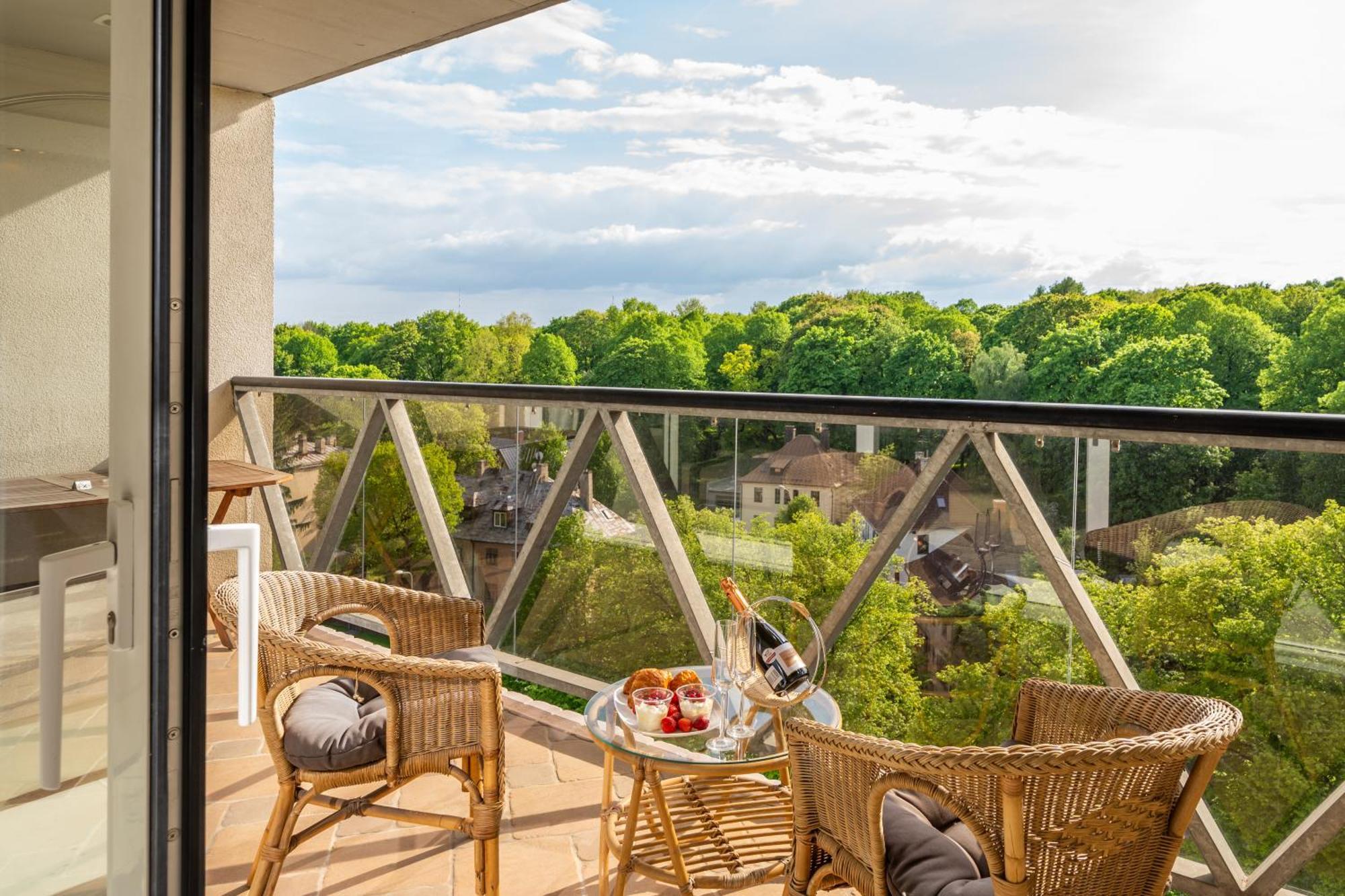 #1 Luxury Jacuzzi Penthouse In Quiet Centre Butas Riga