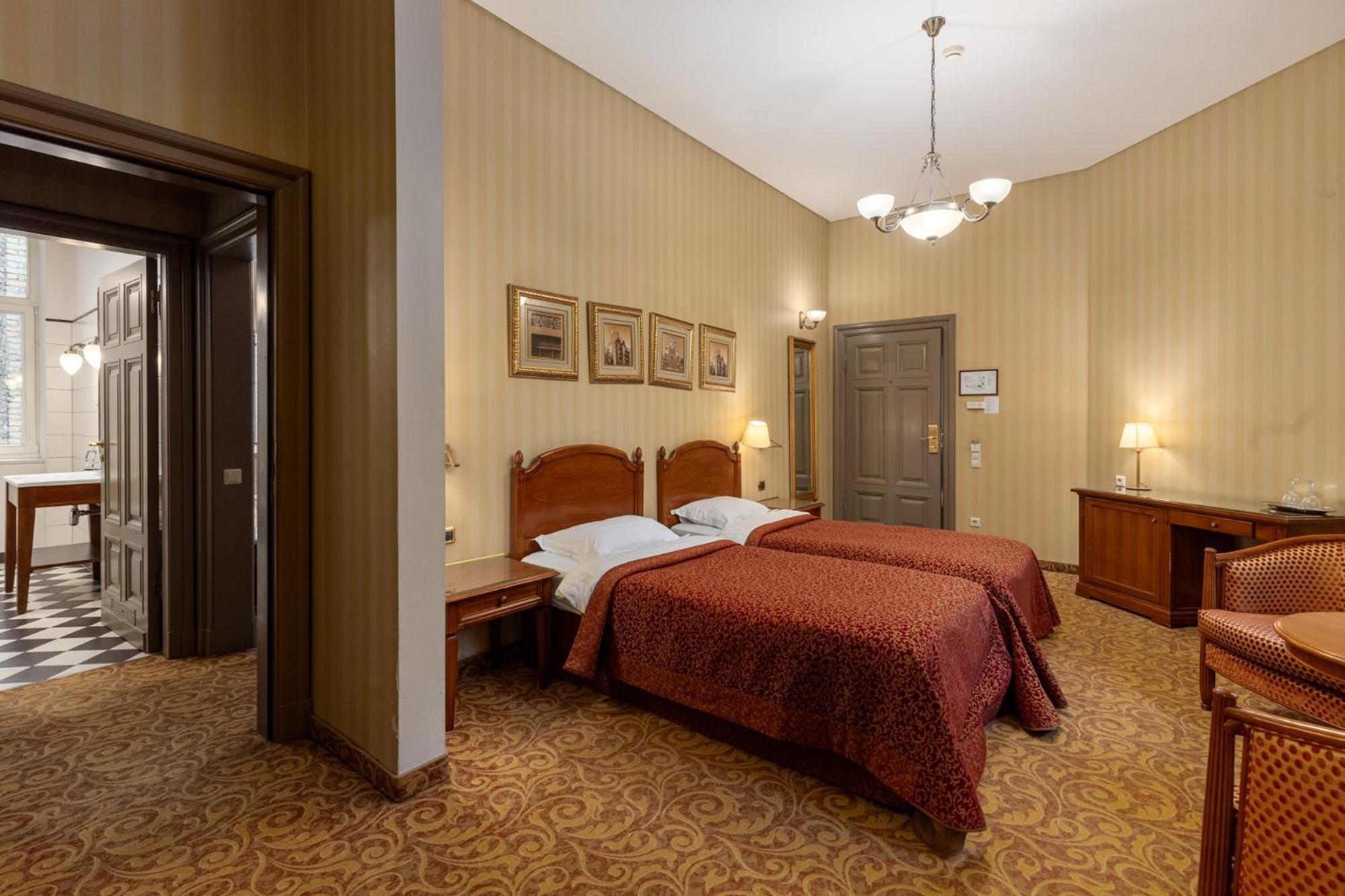 The Benjamin House Hotelli Riika