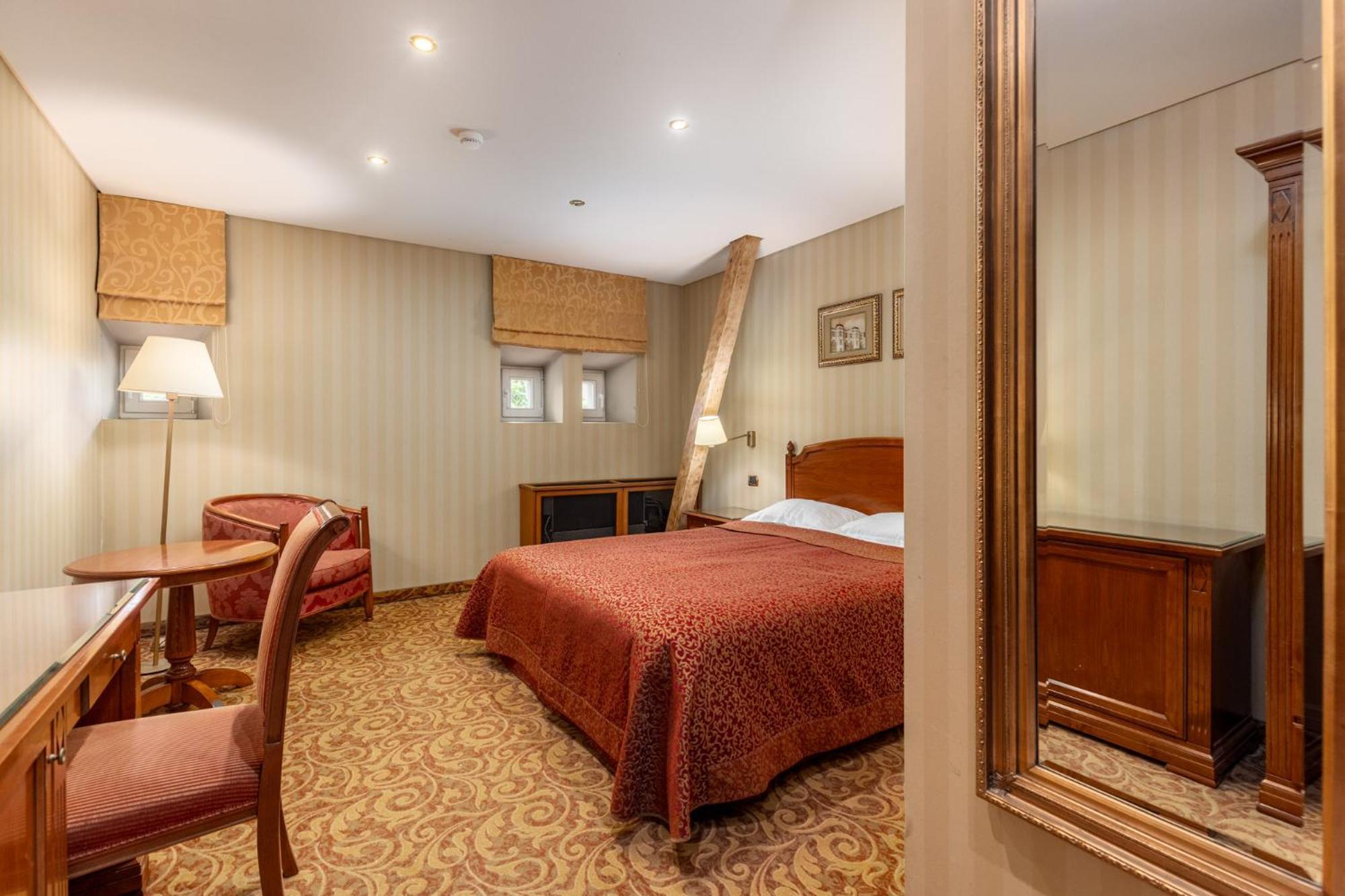 The Benjamin House 4*
