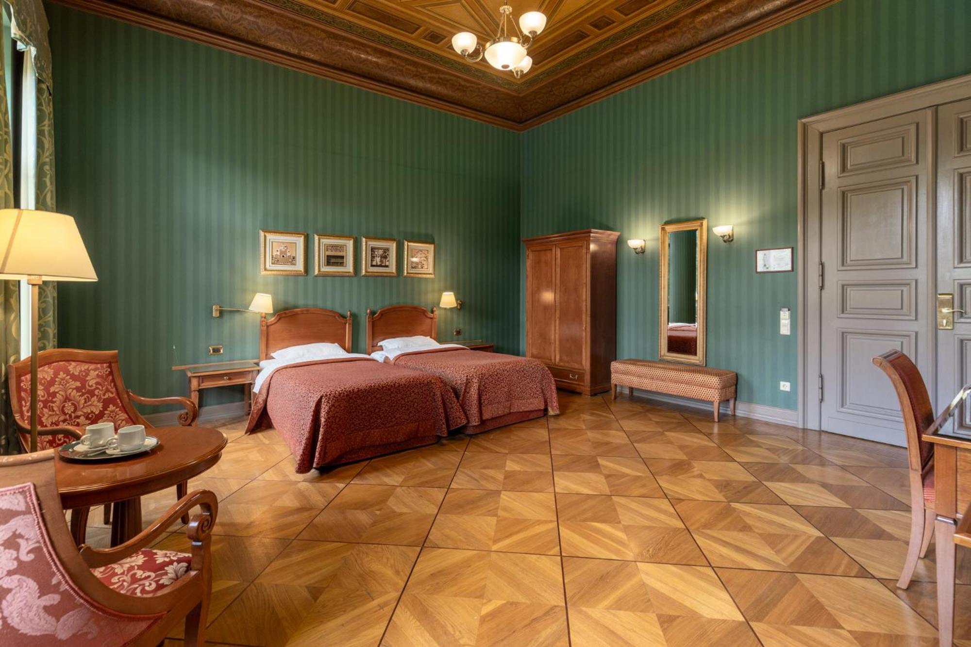 The Benjamin House Hotelli Riika
