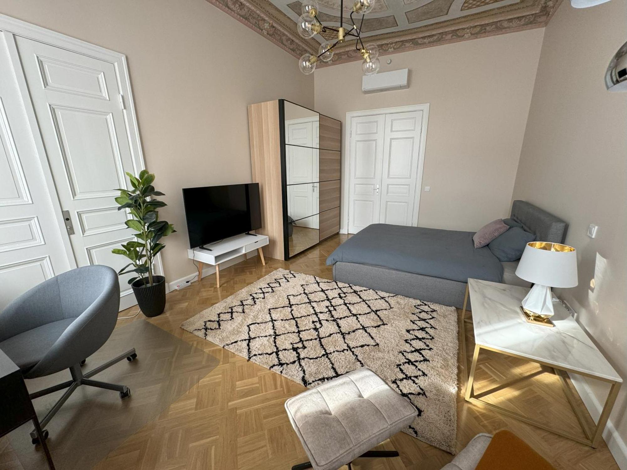 Apartment Beautiful And Central Art Nouveau With Ac Riga