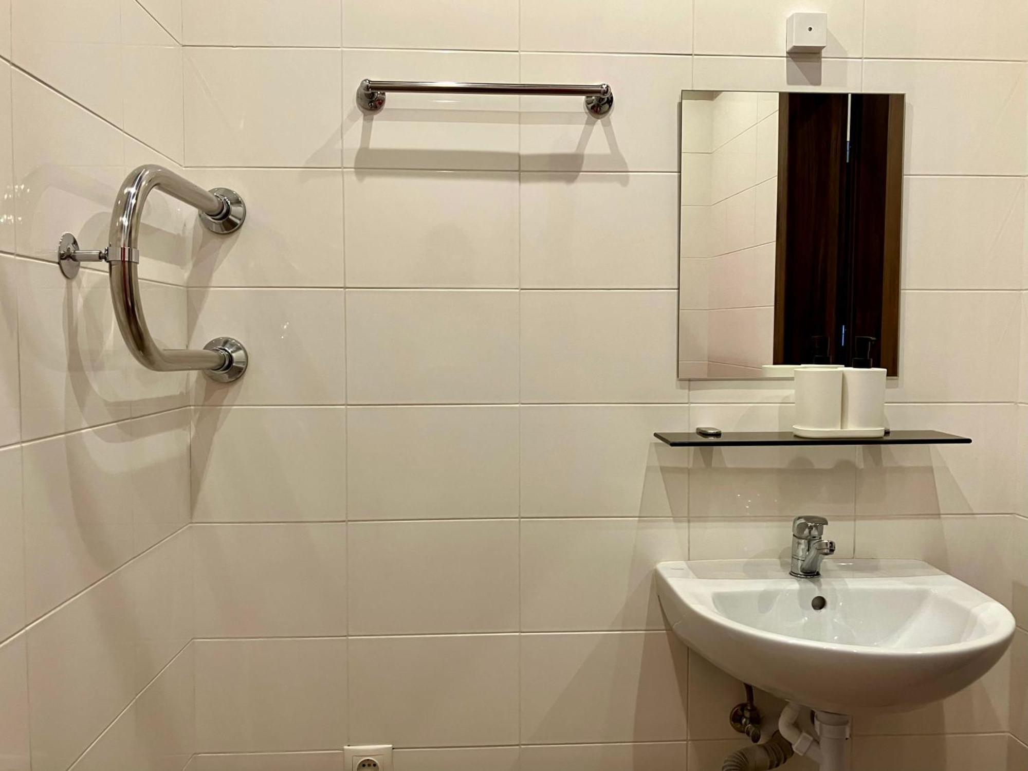 Hotell Rvr Smart With Self Check-in 3*