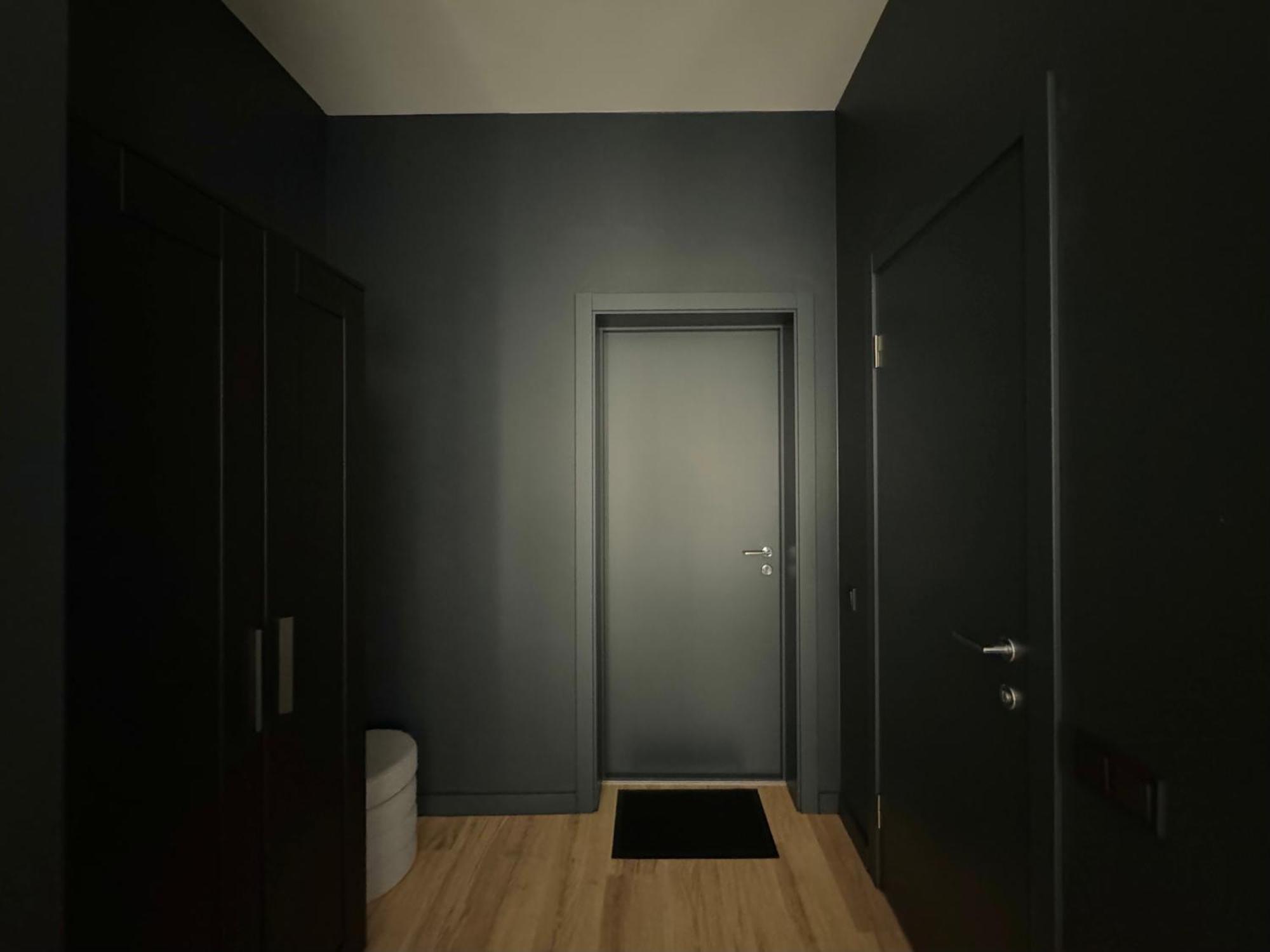 Modern In Center Apartment