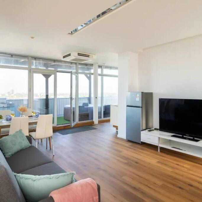Sky Penthouse