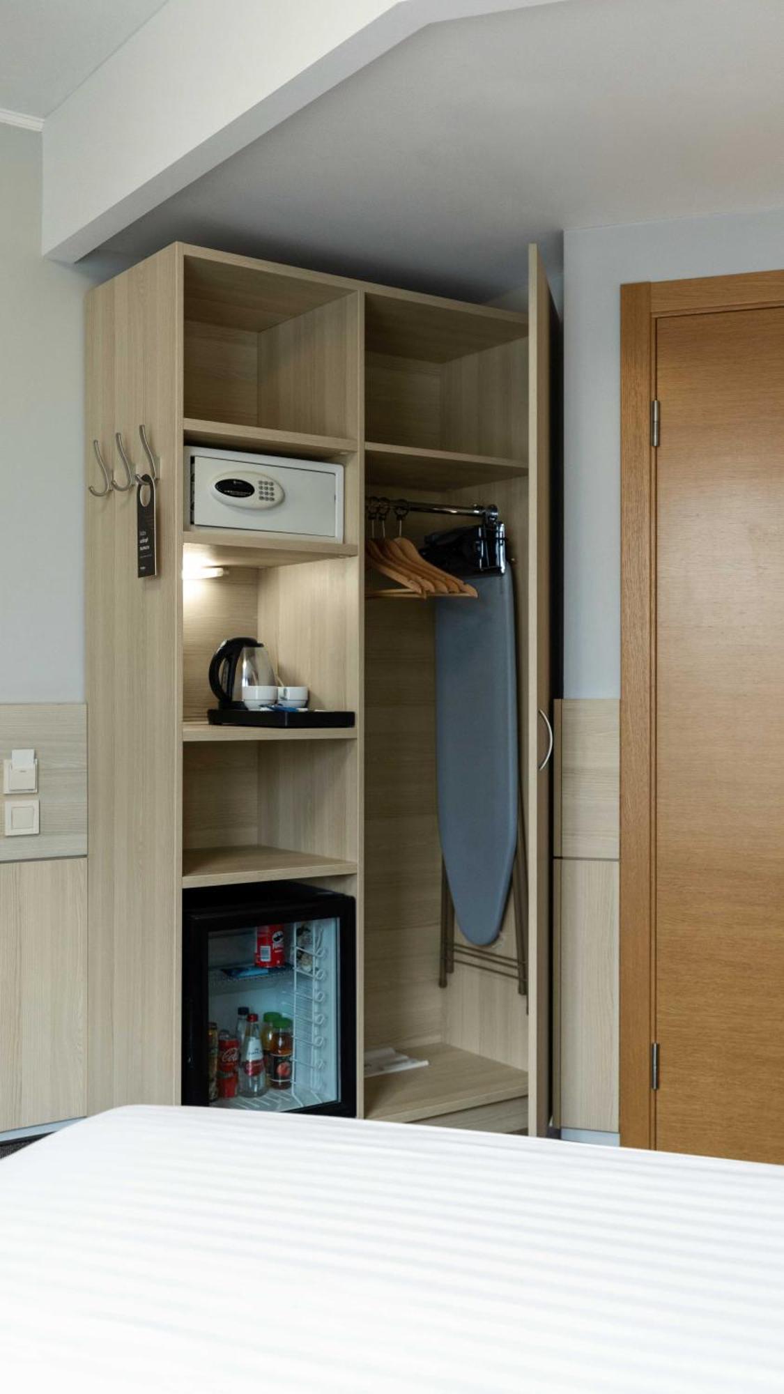 Hotell Wellton & 4*