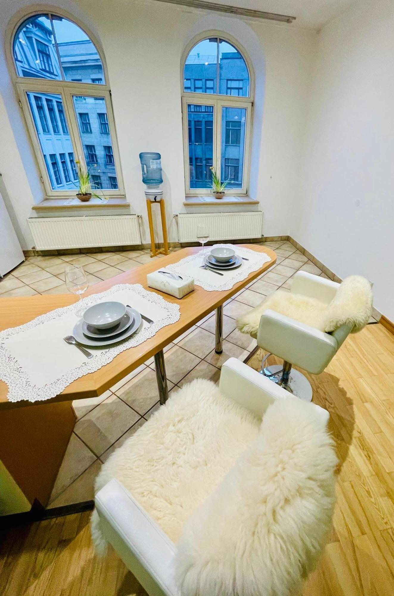 Spacious In Old Town