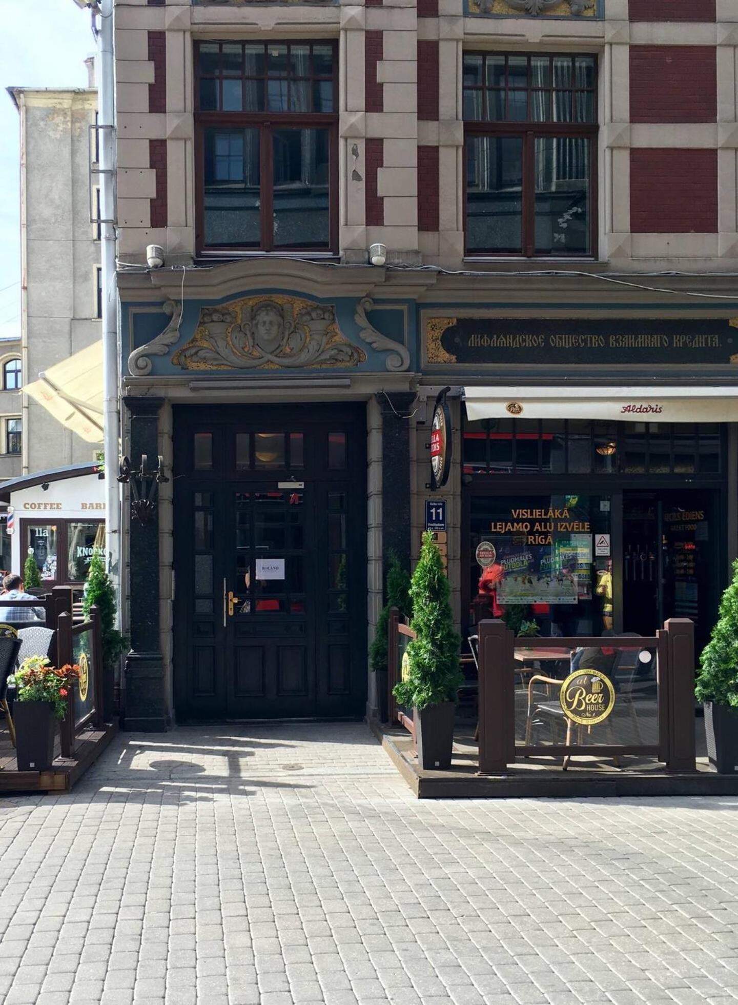 Luxury And Romance In Old Town