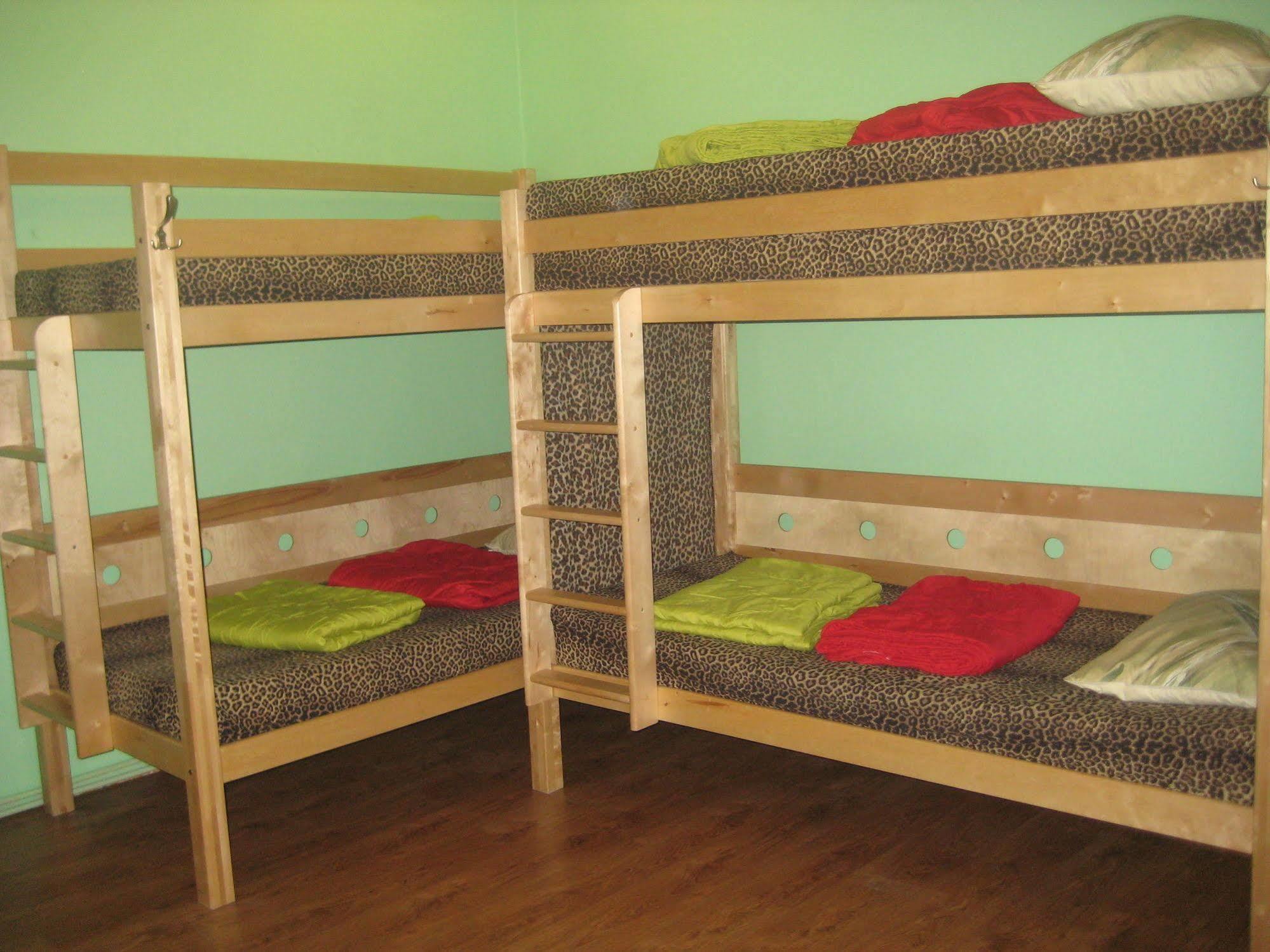 Tiger Hostel *