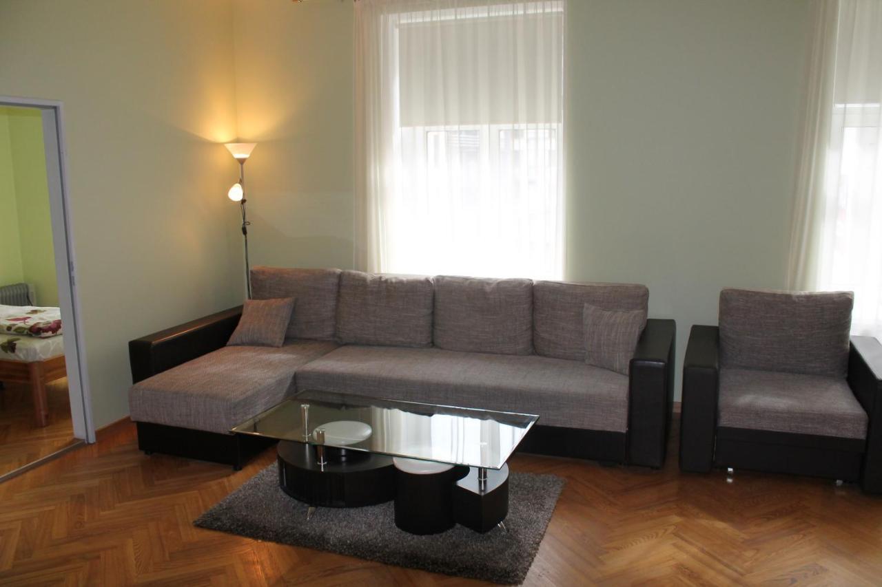 Apartment Old