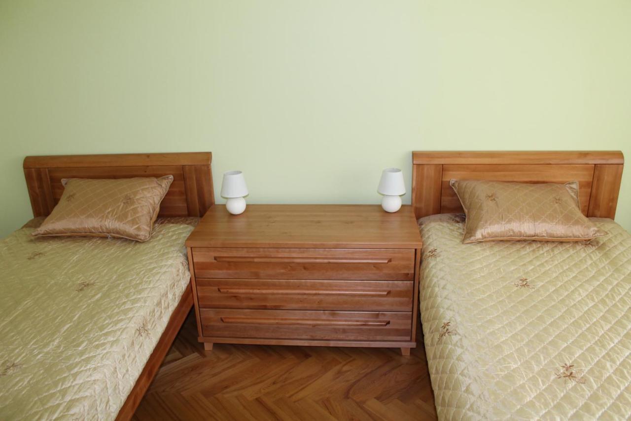 Apartment Old