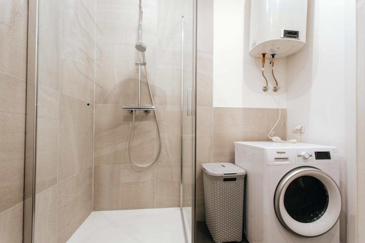 Comfort At Hanzas Residence, Near Cafes, Bars, Museums & Esplanade Riga